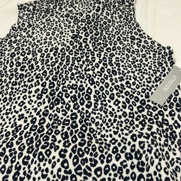 Chico’s Turtleneck Sleeveless Sweater Leopard Print size 1 NWT - Picture 5 of 10